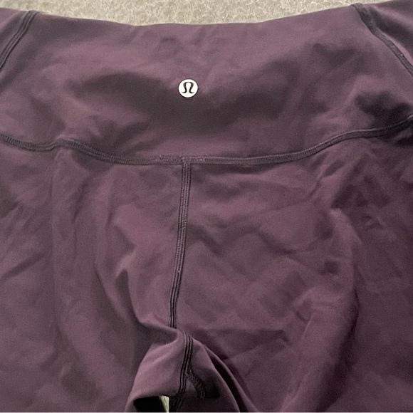 Lululemon Sun setter crop size 8 in boysenberry - Picture 5 of 12